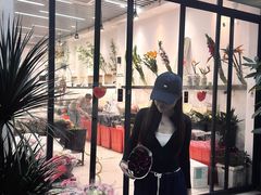 -溪岸路花鸟市场