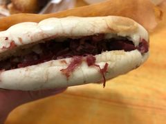 腊牛肉夹馍-杨天玉腊牛羊肉店