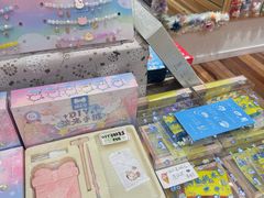 -猫的天空之城概念书店(印象城购物中心店)