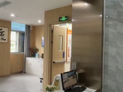 -上海仁爱医院口腔科 · 种植