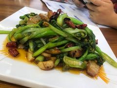 -金渔村海鲜烧烤大排档
