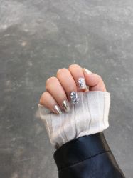 -手牵手美甲