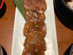 厚切牛舌-魔丼屋(日月光店)