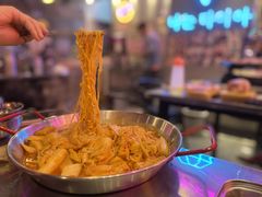 炒年糕-豚豚家돈돈가韩国锅盖烤肉(新北万达店)