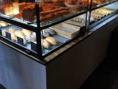 面包甜点陈列柜-仙峰天然面包(迎宾路店)