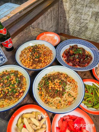 开吃了，呼二爷重庆面庄的重庆小面太赞了