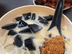 烧仙草牛奶-汕头街养生糖水铺