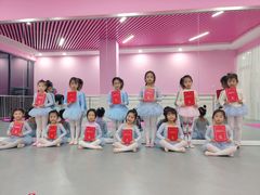 -芳菲舞蹈(杨莲路店)