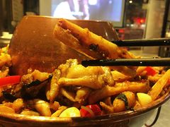 -龙巢盱眙龙虾·牛蛙·烧烤宵夜(八卦岭店)