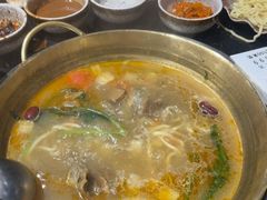 -顶顶汤火牛排火锅·经典铜锅涮肉