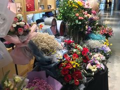 -谷莠子花艺·气球派对·绿植造景·花艺沙龙(金光华广场店)