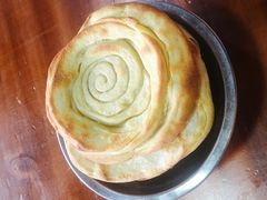 油旋的馍-龙门李家三旦羊肉汤馆