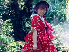 -Chom Cafe and Restaurant