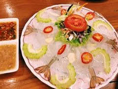 -J Daeng Seafood