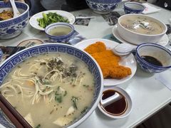 -沪西老弄堂面馆(定西路店)