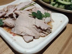 -亮亮面馆(经六路店)