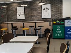 大堂-麦当劳(中唱大厦店)