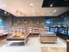 面包甜点陈列柜-巴黎贝甜(印象城店)