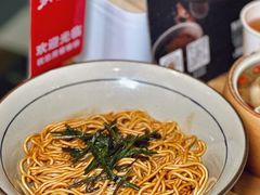 -蟹黄鱼·海派深夜面馆(巨鹿路店)