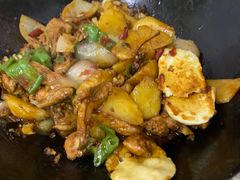 地锅鸡-黑皮酸菜鱼(三山街店)
