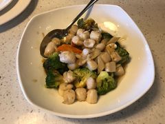 -Isla Sugbu Seafood City