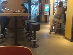 -麦当劳(海岸城店)