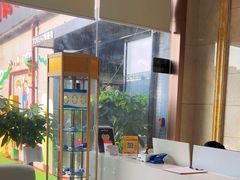 -优伢仕口腔(汽车西站店)