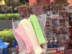 -詹爷爷乌节路街头冰淇淋
