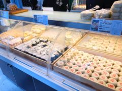 面包甜点陈列柜-清真全盛斋传统糕点(许士庙店)