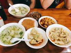 -潘国仙耳光馄饨(黄家阙路店)