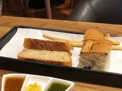 餐前面包棍-安妮意大利餐厅(世贸天阶店)