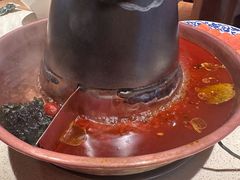 鸳鸯炭锅-东镇老火锅(长春路首店)