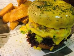 芝士贝果汉堡-The Cheebat 锌吧·Bistro(体育西店)