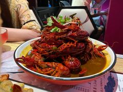 -虾弄弄海派小龙虾·牛羊蝎子火锅