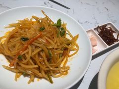 -关东小磨东北菜(漕河泾印象城店)