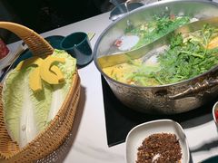 -椰子湾·海南火锅·糟粕醋·椰子鸡(正大广场店)