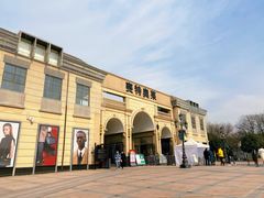 -王府井奥莱临潼小镇(临潼店)