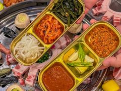 -哈哈碳都·牛肋条无限自助烤肉(台江万达店)