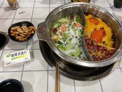 -俭让佬妈现卤串串(温江总店)