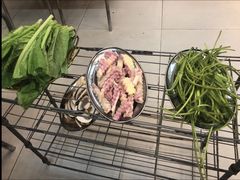 -老石黑山羊毛驴肉火锅(金凯广场店)