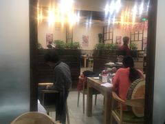 -洪忠涮烤王(嵩山路店)