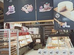 面包甜点陈列柜-皇后西斯汀饼店(文化路店)