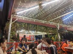 -钢管厂五区小郡肝串串香(蜀都万达店)