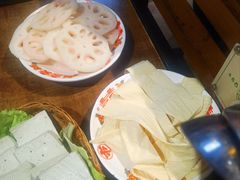 -牛市坎火锅(建设路店)