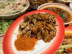 破店卤肥肠-老方桌烂蹄花川菜馆(九龙坡店)