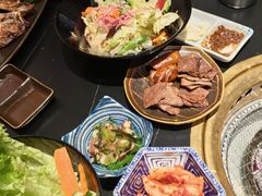-山川小町·极番烧肉(新地假日广场店)