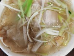-金卯白肉罩火烧