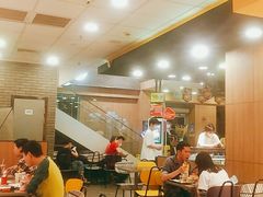 用餐区-麦当劳(花桥得来速店)