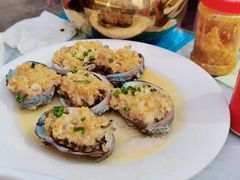 蒜蓉蒸鲍鱼-范饭椰林川湘味海鲜·椰子鸡(三亚湾椰梦长廊店)