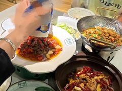 -费大厨辣椒炒肉(万家丽一店)